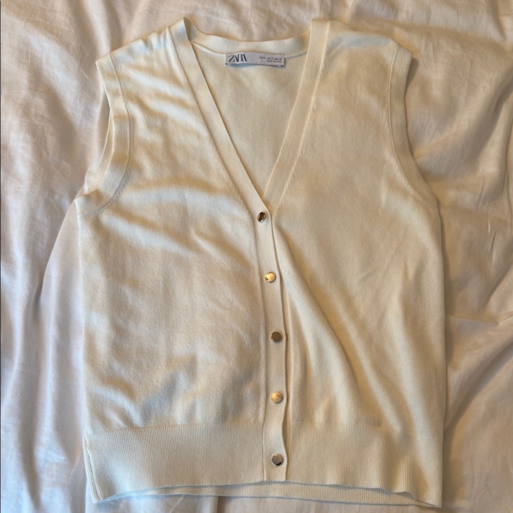 Zara Cream Cardigan Sweater V-Neck